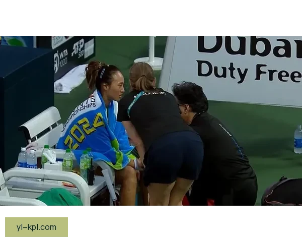 张帅出局迪拜郑钦文孤战女单赛